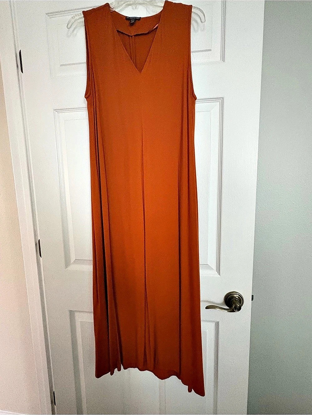 en THREAD Maxi V-Neck Dress in Orange Size Medium